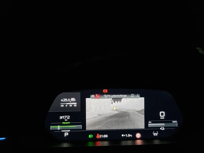 Nightvision viser fotgjenger som ikke sees med vanlig syn