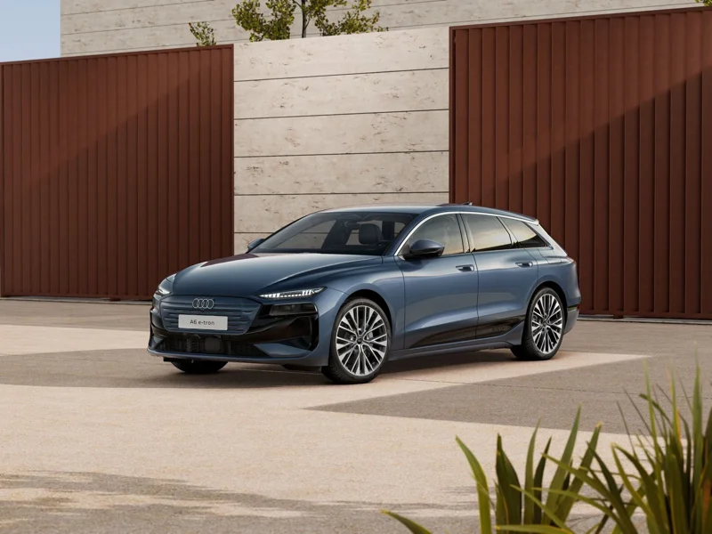 Audi A6 e-tron in plasma blue