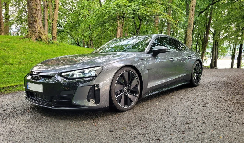 Audi e-tron GT with Ghost Links Audi e-tron GT with Ghost Links