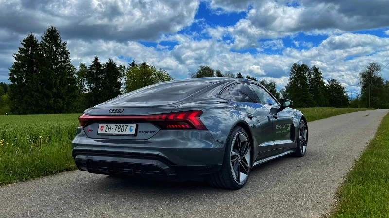 Carbon optics with black single frame grill and black rings Carbon optics with black single frame grill and black rings