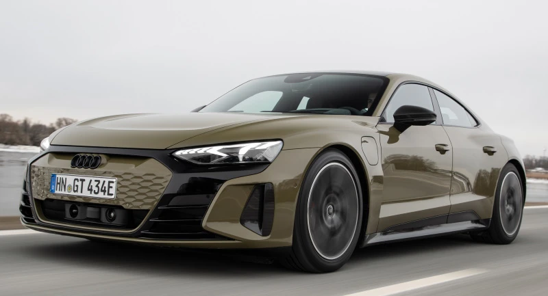 Carbon optics with body color single frame grill Carbon optics with body color single frame grill