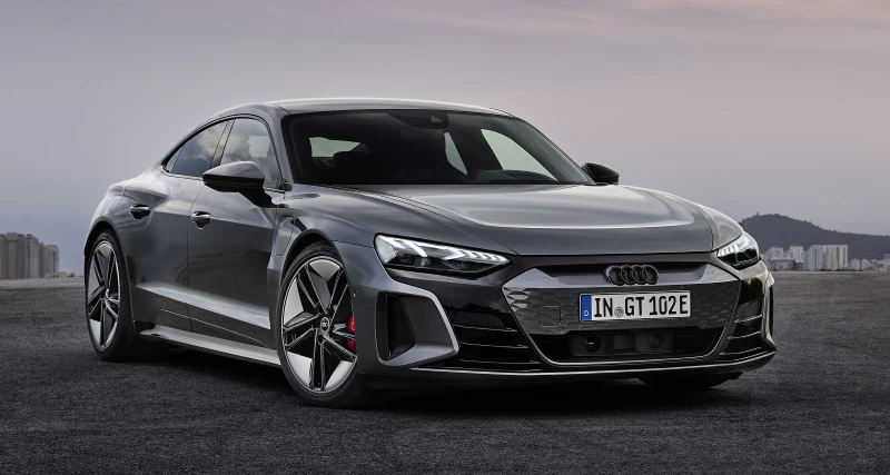 Daytonagrå Audi RS e-tron GT Daytonagrå Audi RS e-tron GT