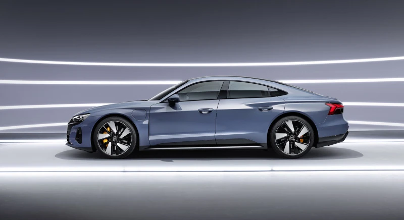 Kemoragrå Audi e-tron GT Kemoragrå Audi e-tron GT