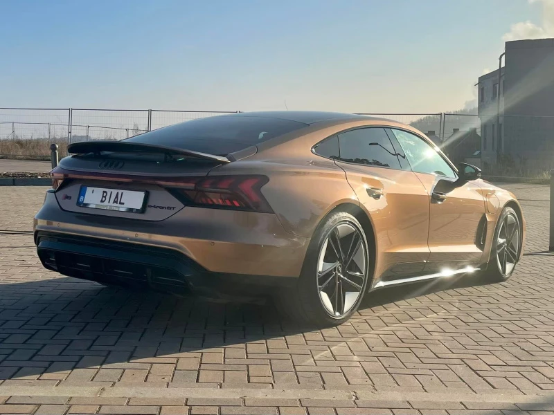 Zanzibar brown metallic Audi RS e-tron GT Zanzibar brown metallic Audi RS e-tron GT