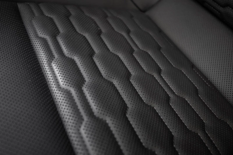 Sport Pro seats ventilated leather