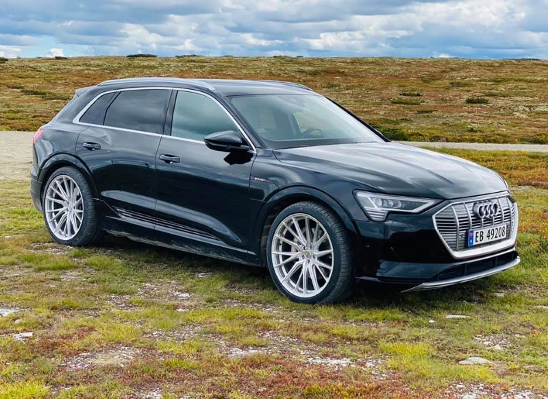 Lowered e-tron with 3 cm