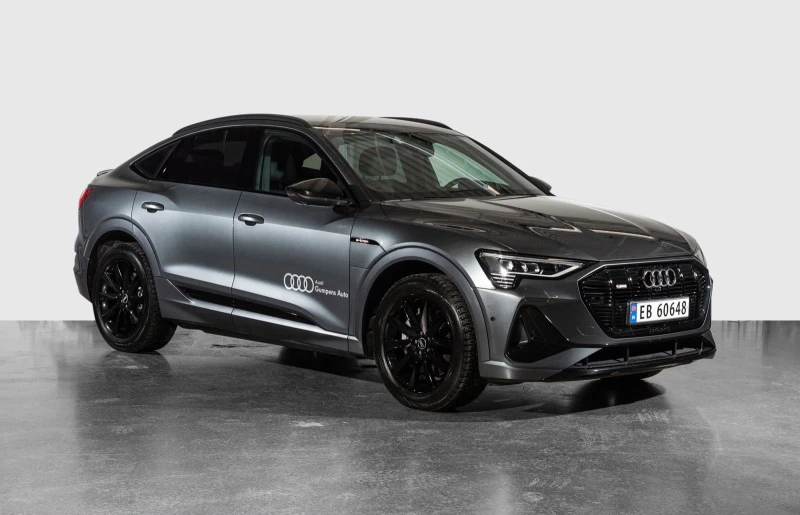Audi e-tron 55 Sportback in Daytona Grey with black optics