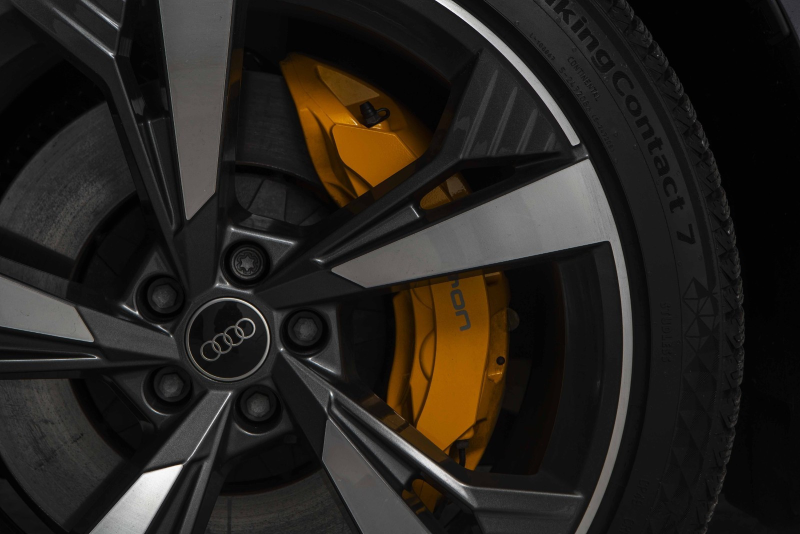 Lakkerte kalipere på e-tron S