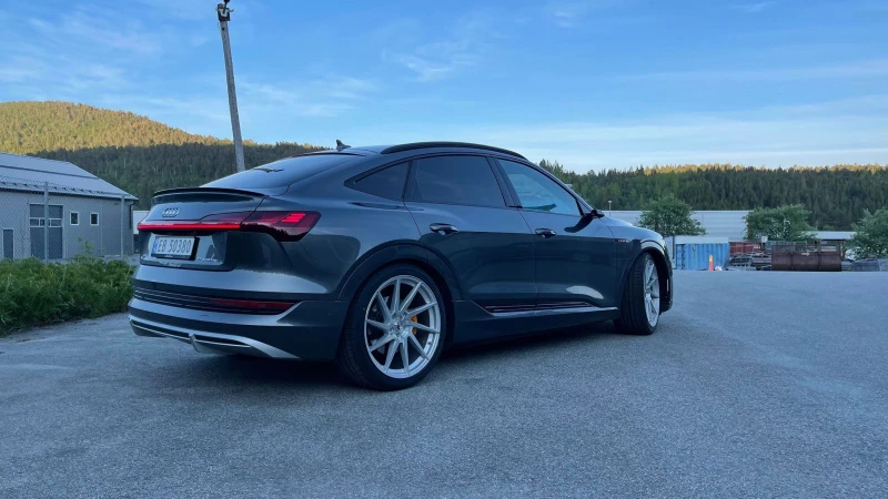 Japan Racing JR26 22 x 10.5 ET27 Japan Racing JR26 22 x 10.5 ET27