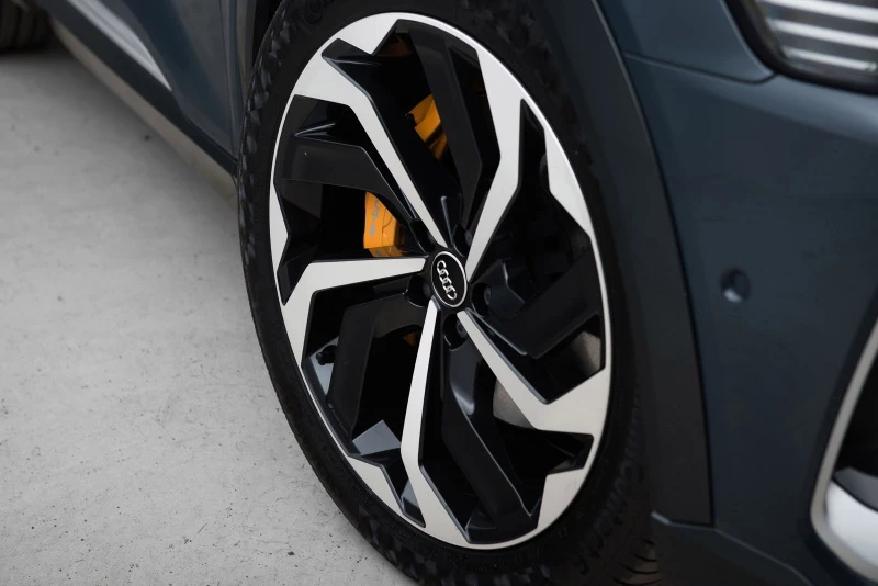 21 inch 9.5J 10-spoke rotor gloss Anthracite black