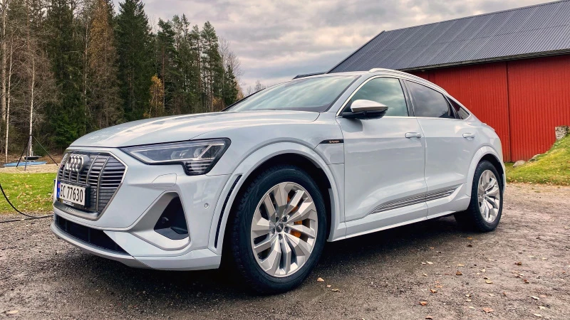 20-inch 10J 5V design wheels for e-tron S