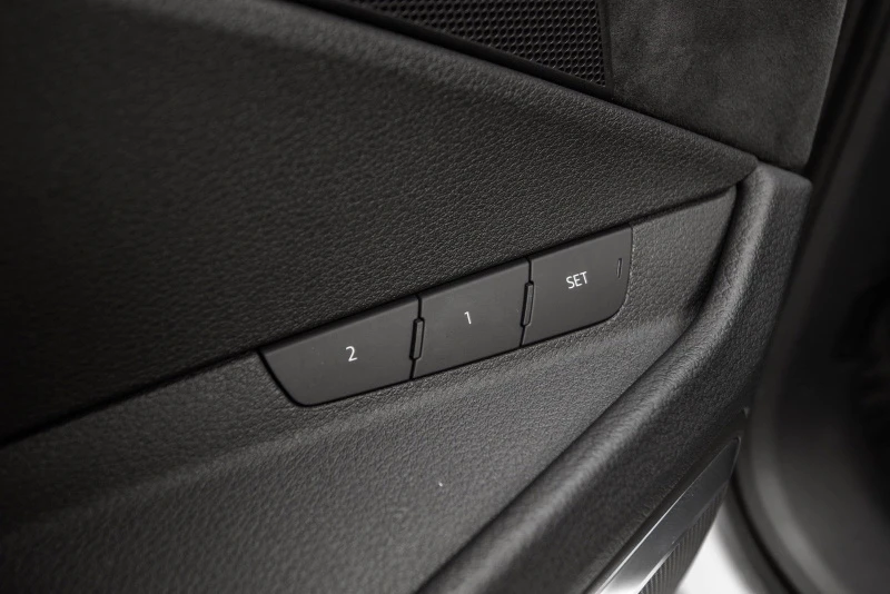 Forhåndsinnstilt minne i førerdøren