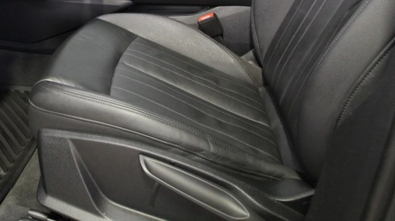 Manuell sete med manuell kontroll av høyde og vinkel