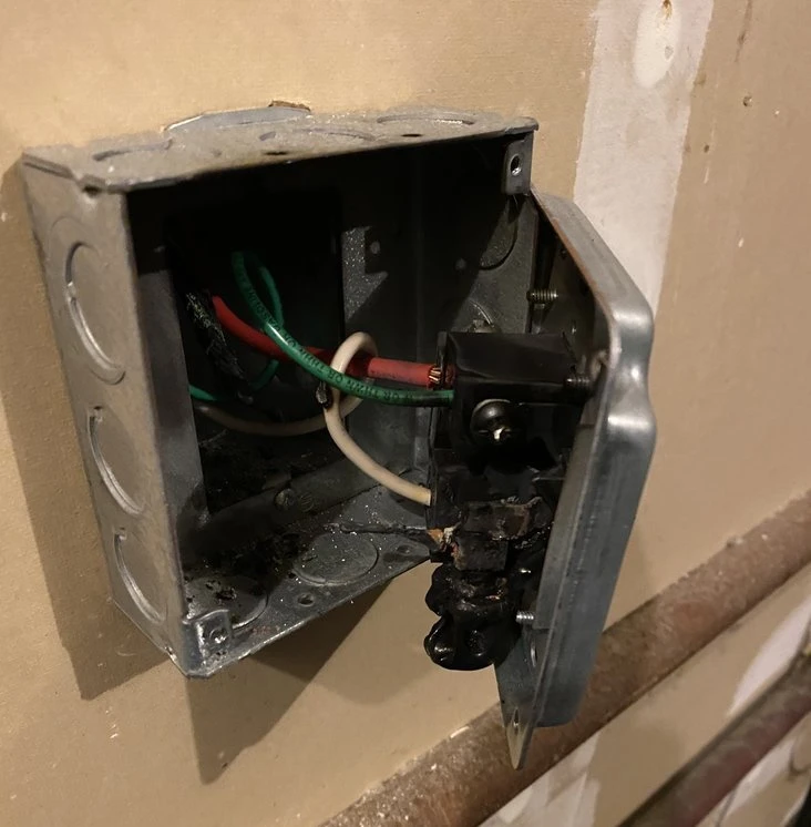 Burned nema 14-50 outlet used for Audi e-tron Burned nema 14-50 outlet used for Audi e-tron