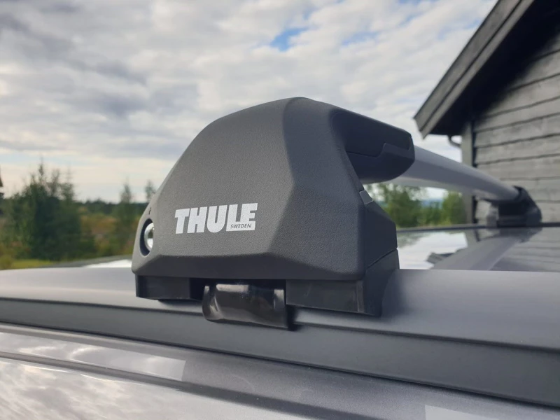Thule wingbar edge 721400/721500 med 720600 fot og 186046 monteringssett Thule wingbar edge 721400/721500 med 720600 fot og 186046 monteringssett