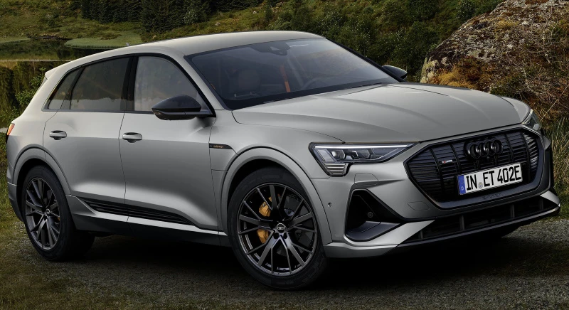 Audi e-tron 55 S-Line i Chronos grå