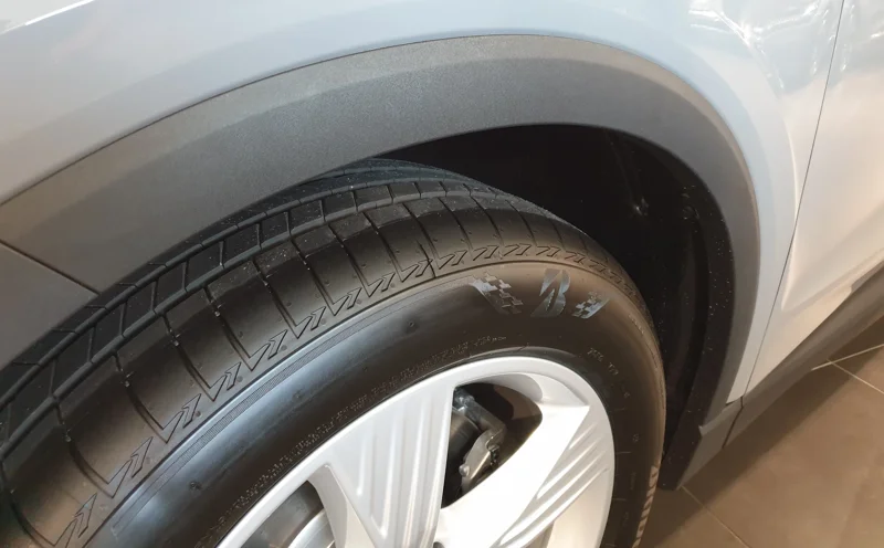 Basic lakkering - hjulbuer og støtfangerer er ulakkerte