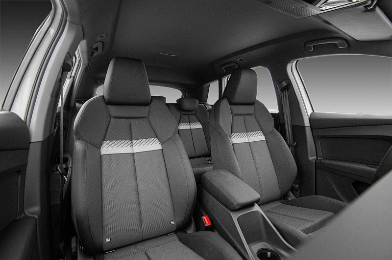 Sportsseter med sort Dynamik stoff (AI) from interiørdesignpakke 4