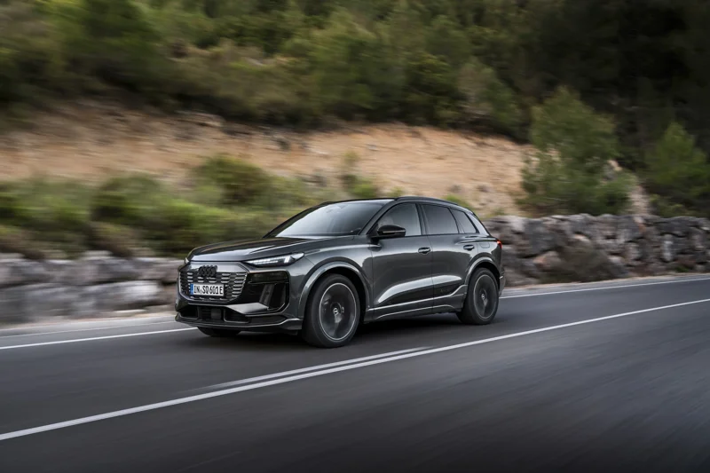 Audi Q6 e-tron in  Daytona gray