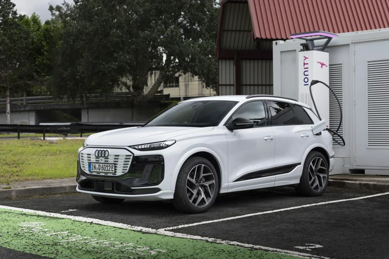 Audi Q6 e-tron in glacier white