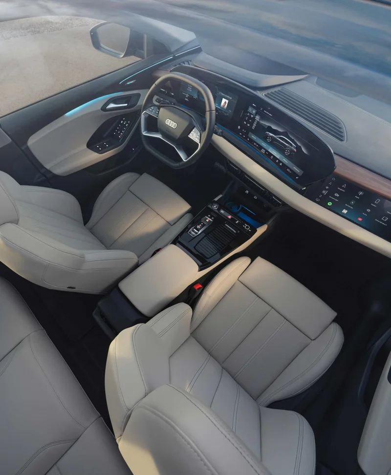 Audi Q6 e-tron panoramic roof