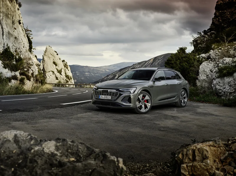 Audi Q8 55 e-tron Audi Q8 55 e-tron