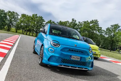 Abarth 500e - Gallery Image
