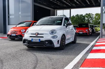Abarth 500e - Gallery Image