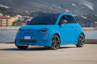 Abarth 500e Cabrio - Gallery Image