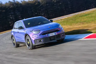 Abarth 600e Scorpionissima - Gallery Image
