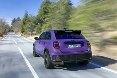 Abarth 600e Scorpionissima - Gallery Image