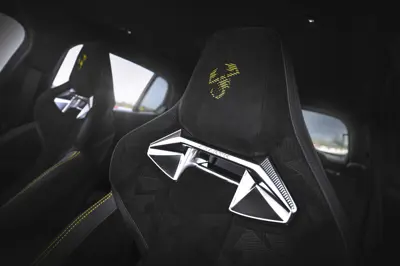 Abarth 600e Scorpionissima - Gallery Image