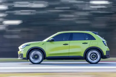Abarth 600e Turismo - Gallery Image