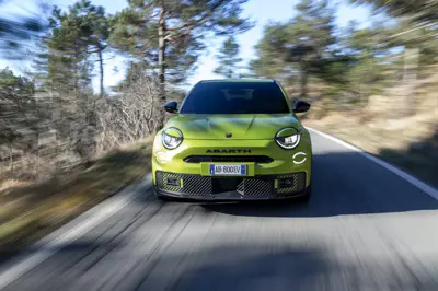 Abarth 600e Turismo - Gallery Image