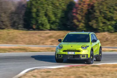 Abarth 600e Turismo - Gallery Image