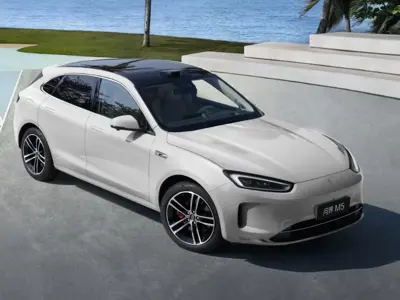 AITO M5 RWD - Gallery Image