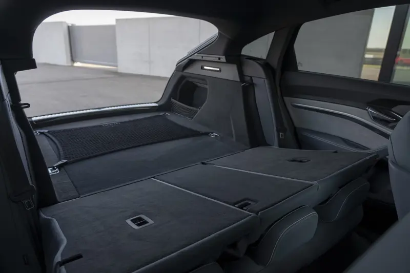 e-tron — trunk 1