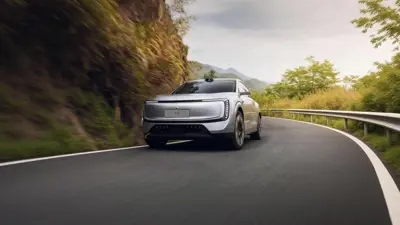 Audi e7x Flagship quattro - Gallery Image