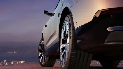Audi e7x Flagship quattro - Gallery Image