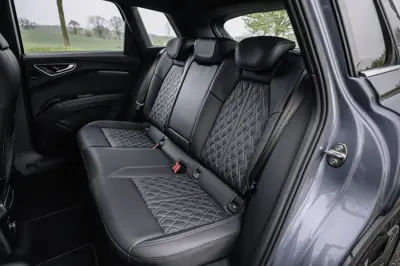 Audi Q4 45 e-tron quattro (GEN1)