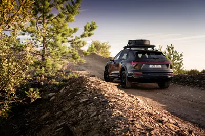 Audi Q8 e-tron edition Dakar