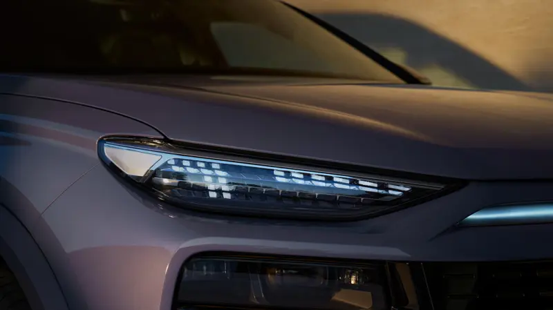Q6 e-tron — headlights fa34d