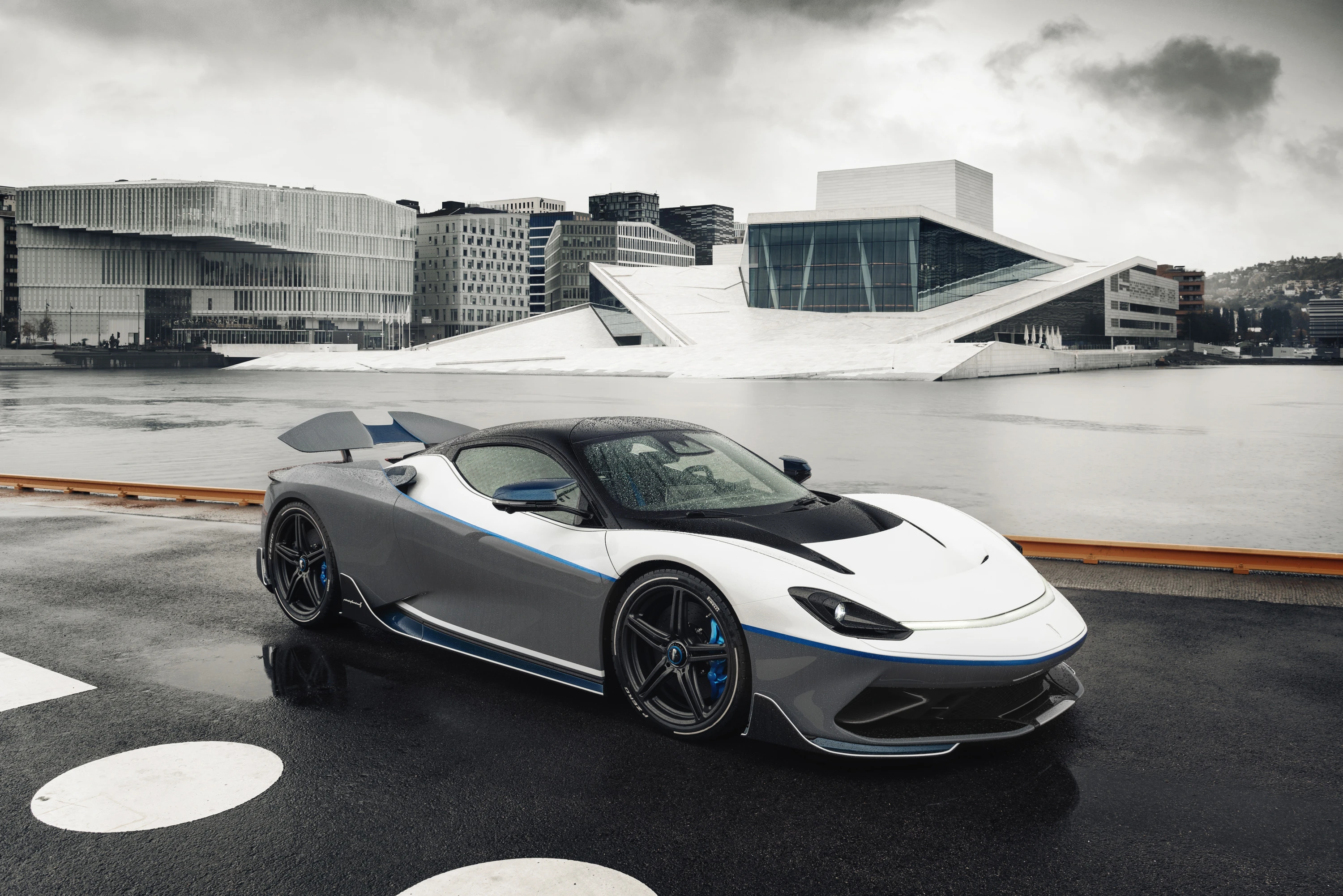 Automobili Pininfarina Battista