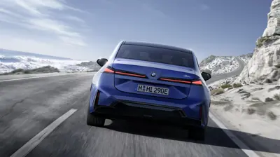 BMW i3 50 xDrive - Gallery Image