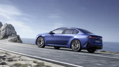 BMW i3 50 xDrive - Gallery Image