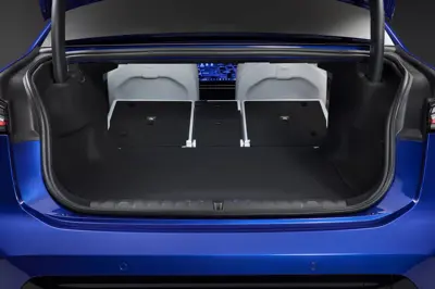 BMW i3 50 xDrive - Gallery Image