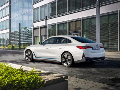 BMW i4 eDrive35