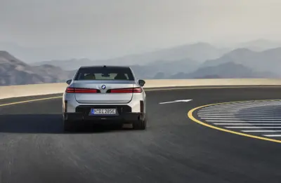 BMW i7 50 xDrive - Gallery Image