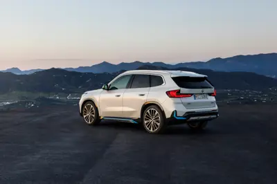 BMW iX1 xDrive30