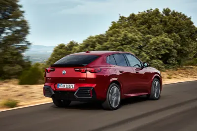 BMW iX2 eDrive20